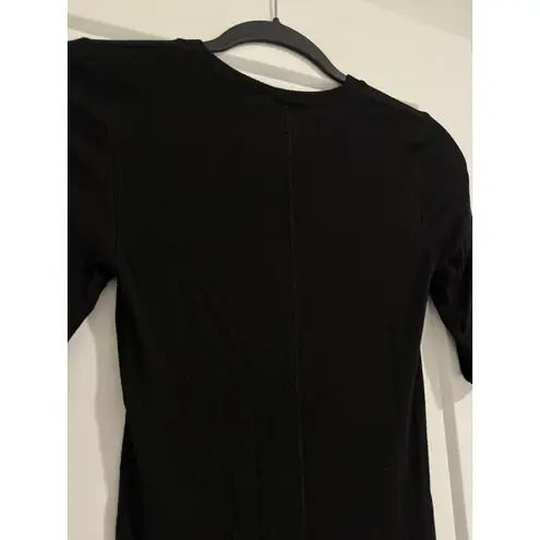 $145 New Enza Costa Rib Fitted Half Sleeve Crew