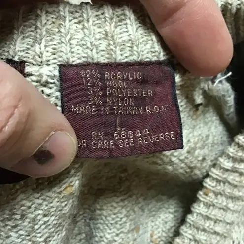 Vintage 80s wool argyle v neck sweater Size L