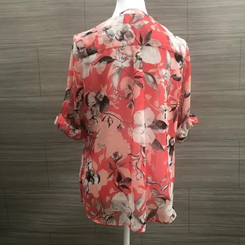 Canyon River Blues Pink and gray Floral button blouse Size Medium