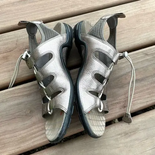 Ecco soft leather Strappy Sandals🌷🌷