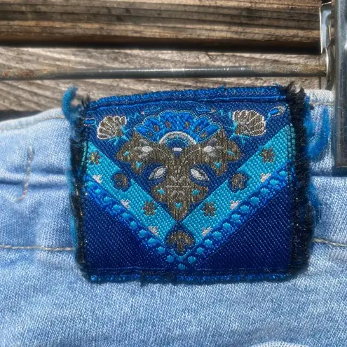 Size S//Vintage Y2K Embroidered Low Rise Flare Jeans Blue