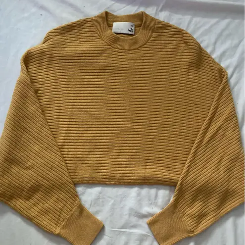 Wilfred Aritzia Yellow Lolan Cropped Ribbed Sweater Size Small Mustard Yellow