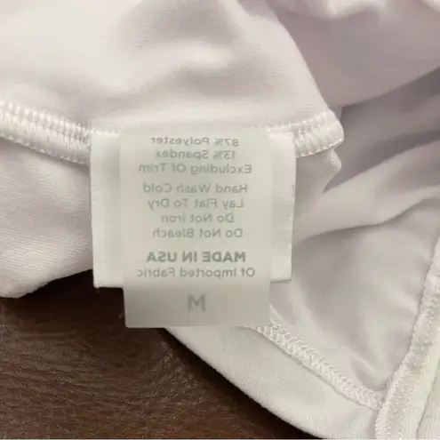 Bombshell sportswear Scrunch Pullover!