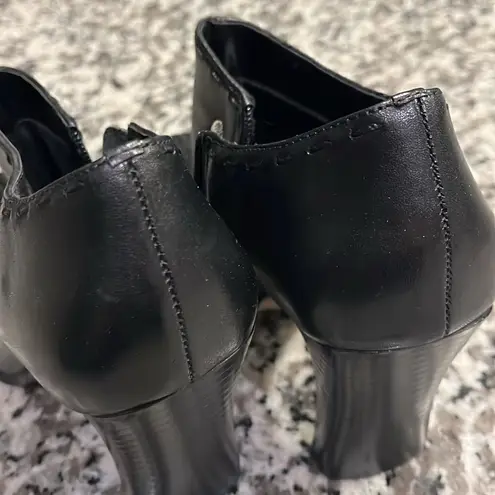 BrunoāValenti Leatherā Ankle Boots Square Toe Size 6 Black