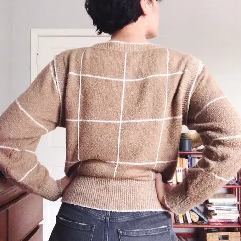 vintage • 1980s pullover sweater grid pattern boucle knit tan white plaid