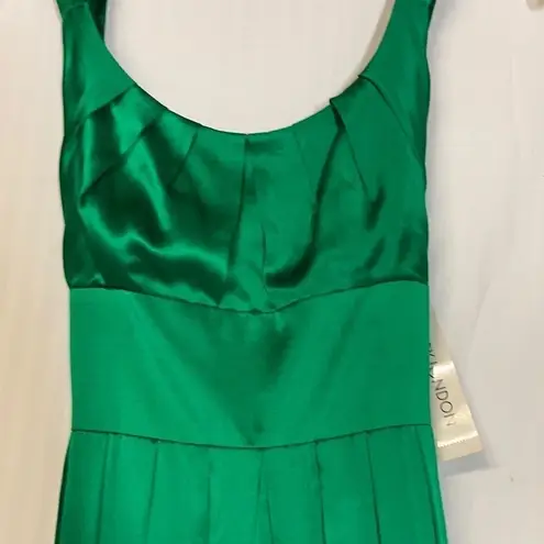 Maggy London MAGGY LONDON Green Silk cocktail short prom party dress, size 4