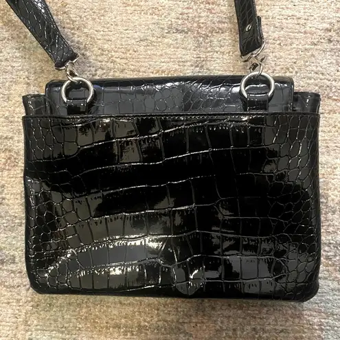 NWOT Unbranded Faux Patent Leather Alligator Skin Crossbody Purse in Black