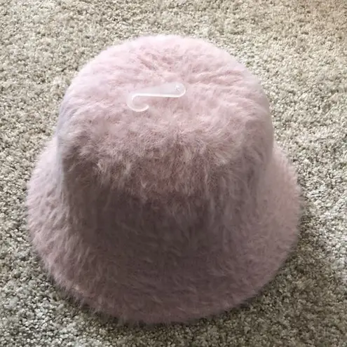 Urban Outfitters new  faux fur bucket hat