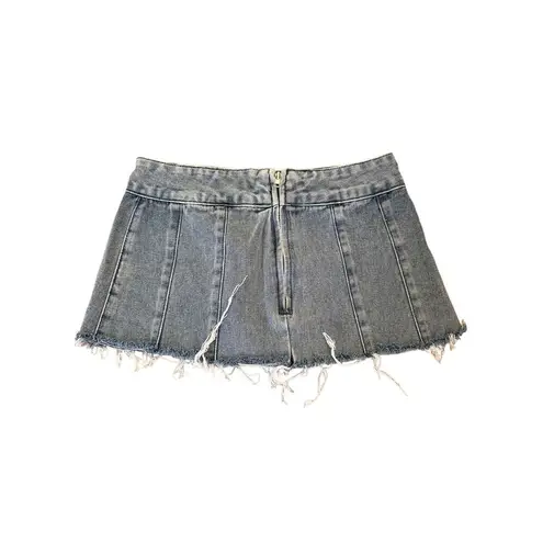 superdown  - Thalia Pleated Denim Mini Skirt in Blue
