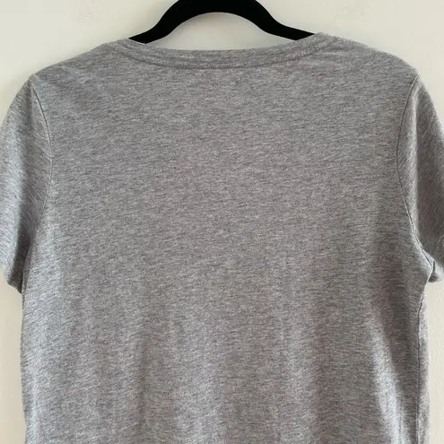 Quince Gray Short Sleeve V-Neck Tee Size M