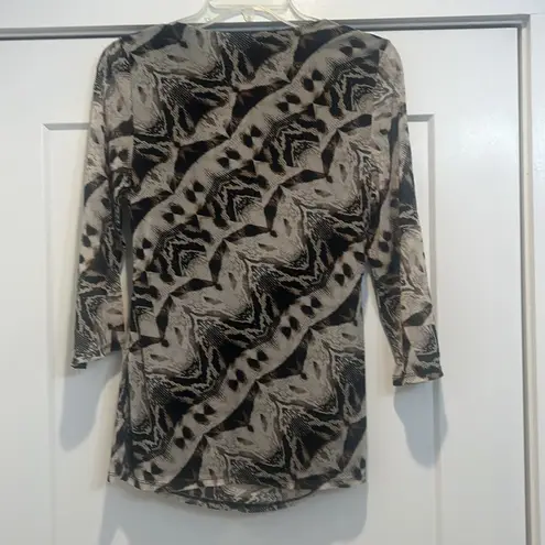 Alfani snakeskin bedazzled mesh top with lining and bell sleeves size medium.