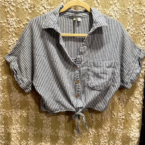 Versona Blue and White Tie-Front Button Down Shirt Sz L