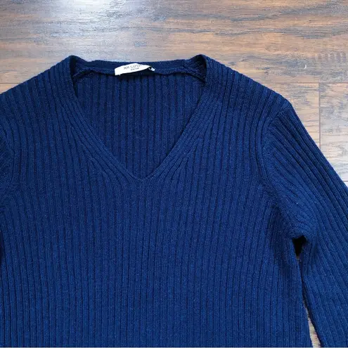 MM.LaFleur • The Min Cashmere Merino Wool Rib V Neck Sweater navy bell sleeve