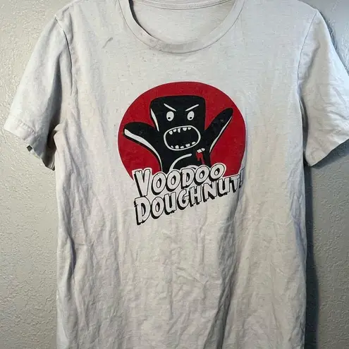VooDoo Doughnut Graphic T Shirt White And Red Tee SZ S Cotton Crew Neck