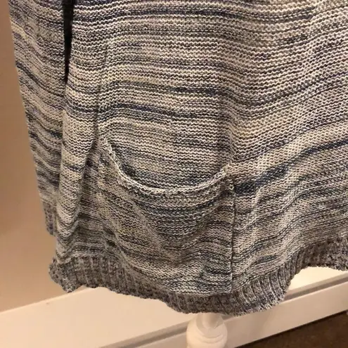 89th & Madison Blue & White Light Crewneck Sweater Blue Size M