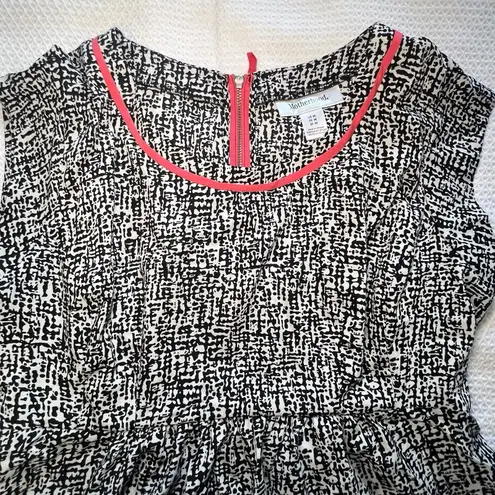 Motherhood Maternity Women's Short Sleeve Babydoll Scoop Neck Casual Top Medium