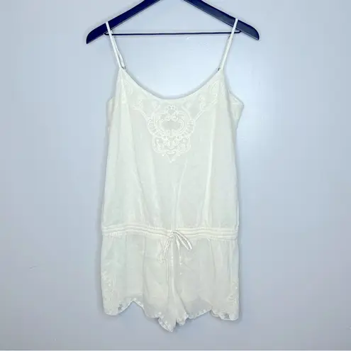 Joie  Liyah Eyelet Romper in Porcelain Lace Size M