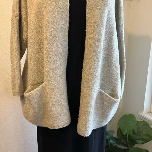 Look By M Gray Knit Soft Oversized Open Style Cardigan Sweater Pockets One Size White Size L