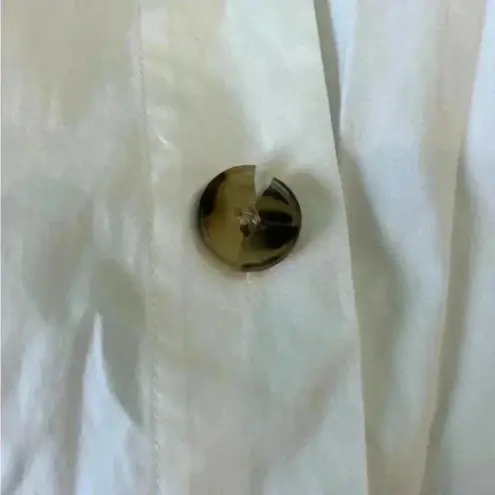 Veronica Beard  CLARKE BUTTON-BACK POPLIN TOP IN WHITE in size 0