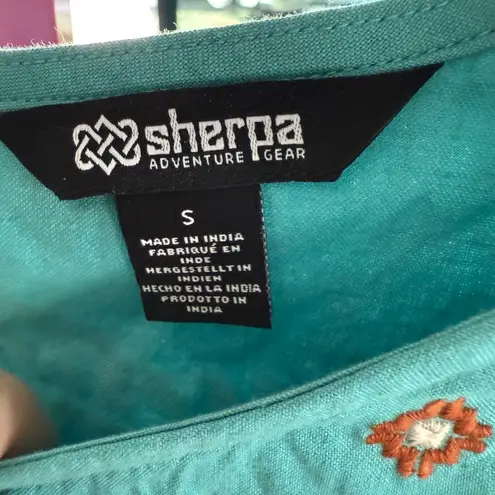 NWT Sherpa Adventure Gear Stylish Teal Embroidered Blouse small Blue