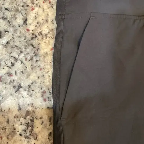 Serra  Women's Black Cropped Pants - Image 3