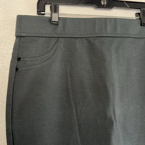 EUC Liverpool Jeans Company Grey Stretchy Skirt sz 14/32 Gray