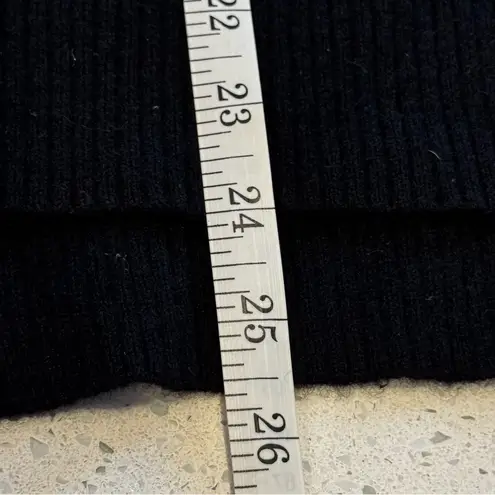 Bloomingdale’s Cashmere XS Black Crewneck 100% 2
