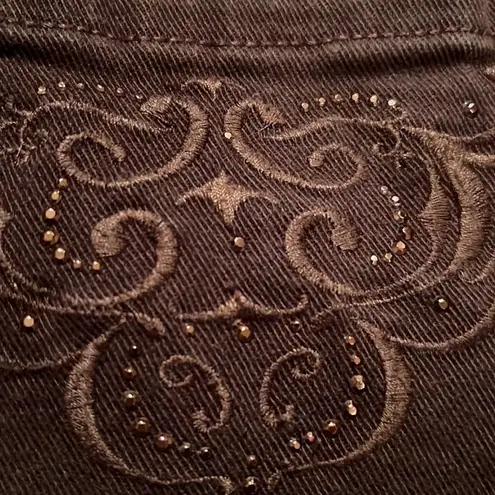 Gloria Vanderbilt brown jean capris Size 8