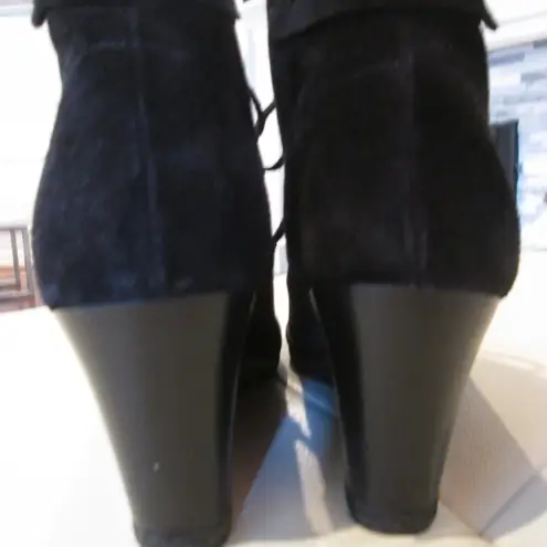 via spiga Fedora Black Suede Booties - Sz 8