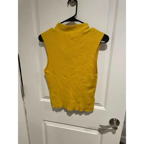 BCBGMAXAZRIA  yellow keyhole sleeveless crop sweater top size large