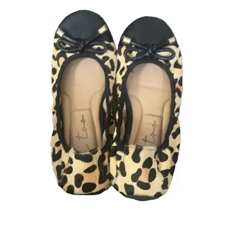 Me Too Women's Size 6 Cheetah Leather Upper Ballerina Flats
