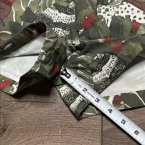 Burton 3” Shearwater Swim Board Shorts Nature Animal Print Green Size 28