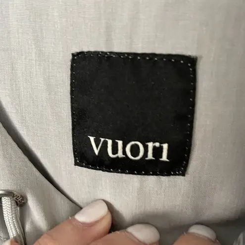 Vuori Size L Gray Outdoor Trainer Shell Women’s Jacket Full Zip Hoodie