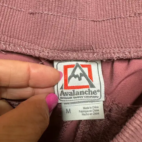 Avalanche Women's Lightweight Stretch Woven Jogger