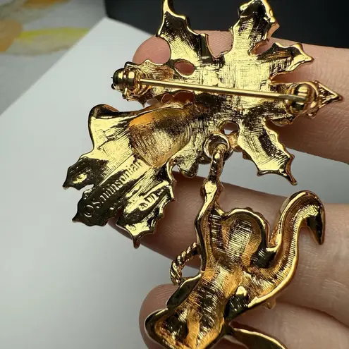 Smithsonian Avon Christmas Bells Cherub Angel Rhinestone Enamel Brooch Pin Gold