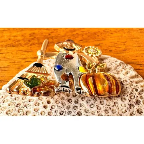 Scarecrow Brooch Pin New Fall Pumpkin Autumn Leaves Rake Sunflower Overa… Gold