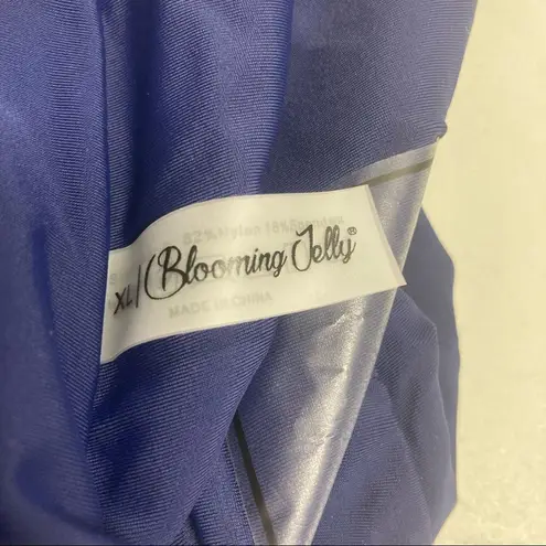 BLOOMING LILY, Women’s Two Piece, Navy Swimsuit, Size XL, bow in front, Blue