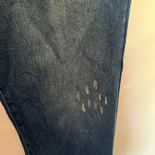 C.O.Z.Y Straight Leg Womens Jeans Size XL Denim Medium wash Light Distress New