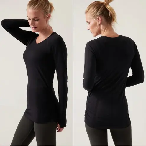 Athleta  SPEEDLIGHT SEAMLESS TOP Black Size Med Long Sleeve Athletic Casual Gym‎