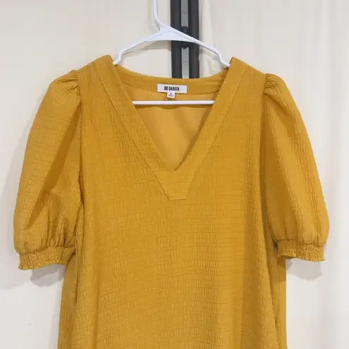 BB Dakota  Women's Fields of Gold Textured Stripe Gauze Yellow Shift Dress Size S