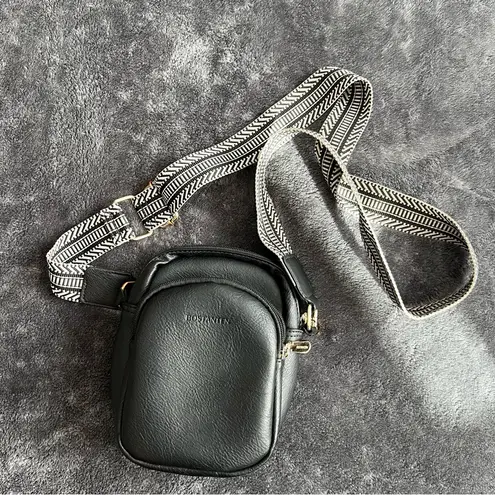 Bostanten Small Crossbody Cell Phone Purse in Black