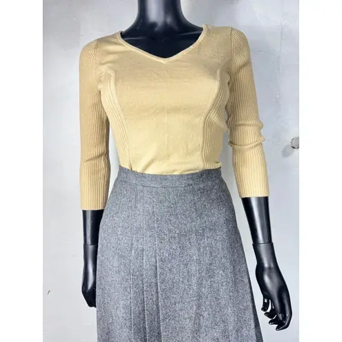 Takeout Bisque V Neck Ribbed Knit Sweater Fitted Long Sleeve Neutral Top Small Tan