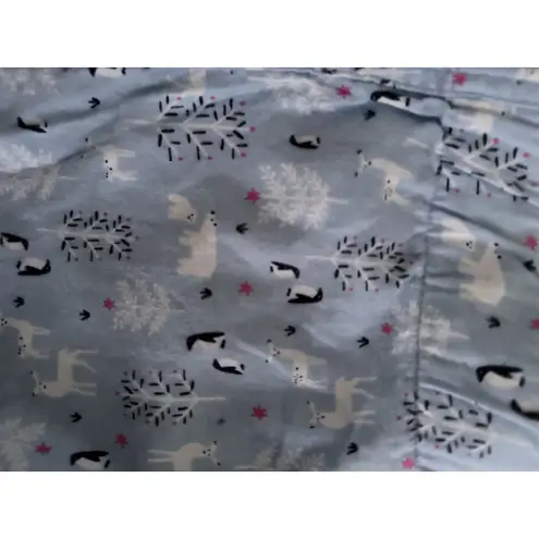 Women J. Crew light blue penguin print flannel pajama pants size M christmas