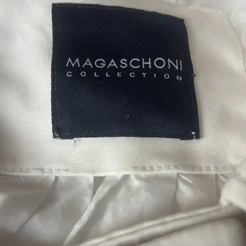Magaschoni ☑️☑️☑️ Collection Women’s White Jacket ☑️☑️☑️