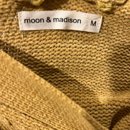 The Moon  & Madison Sweater | M