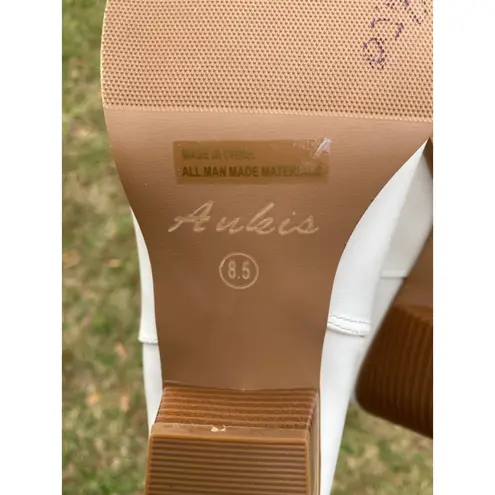 Tall White Western Cowgirl Boots 8.5 Coastal Rodeo Faux