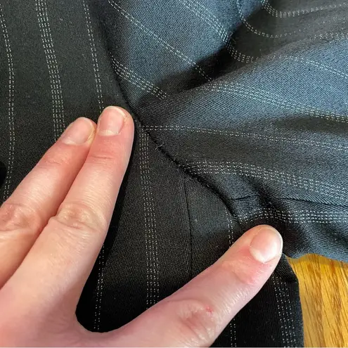 Armani Collezioni VINTAGE VTG Black White Vertical Pinstripe WOOL Blazer Jacket