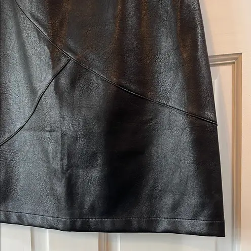 Zeagoo Black Faux Leather A Line Mini Skirt - Size Small