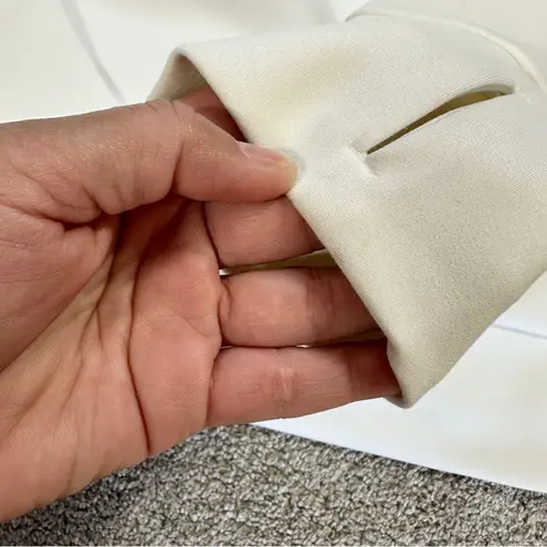 Athleta  Women’s Denali Outdoor Pullover Top Sweatshirt Longsleeve in White L