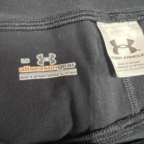 Under Armour  large cropped pants